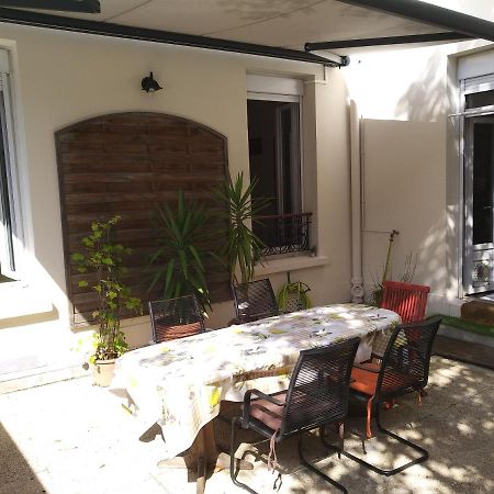 Cosy Rare 2 Bedroom Apartment Around A Private Garden Neuilly-sur-Seine Bagian luar foto